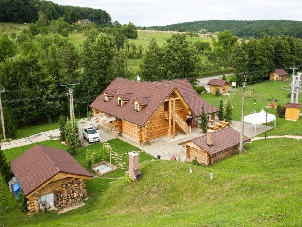 Penzion Malovany Osvetimany ภายนอก รูปภาพ